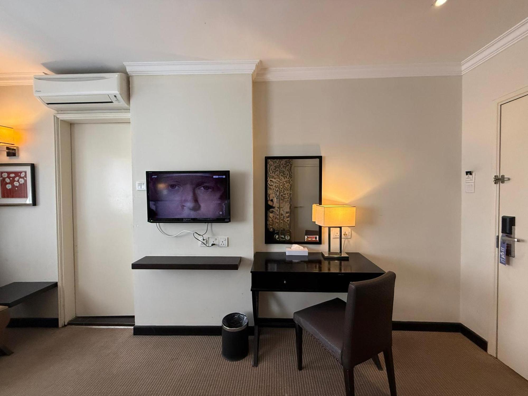 Merchant Hotel 3*
